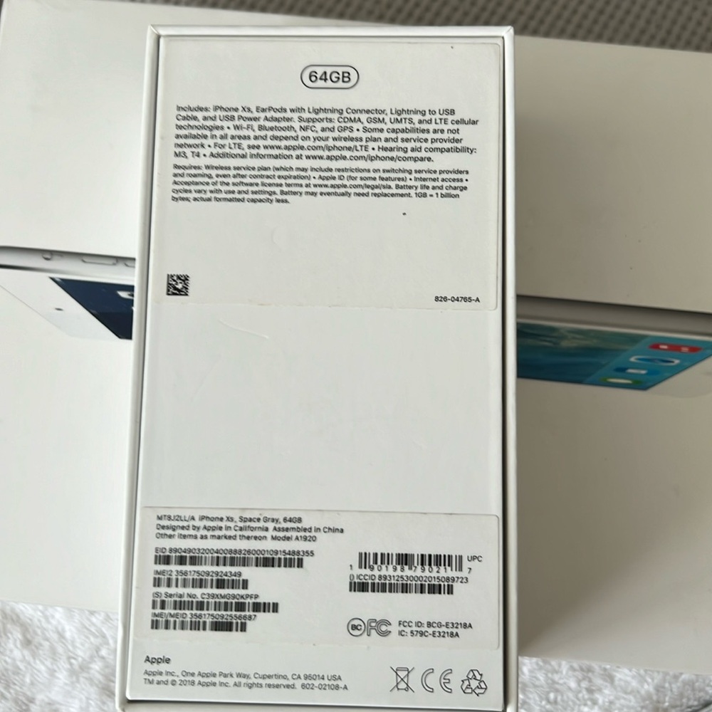 Alone xs 64 gb like new .